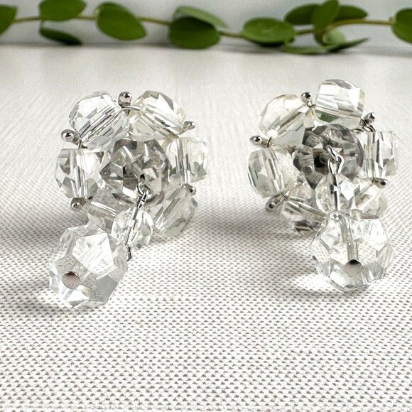 Kramer Vintage Crystal Clip Earrings - Picture 2 of 13